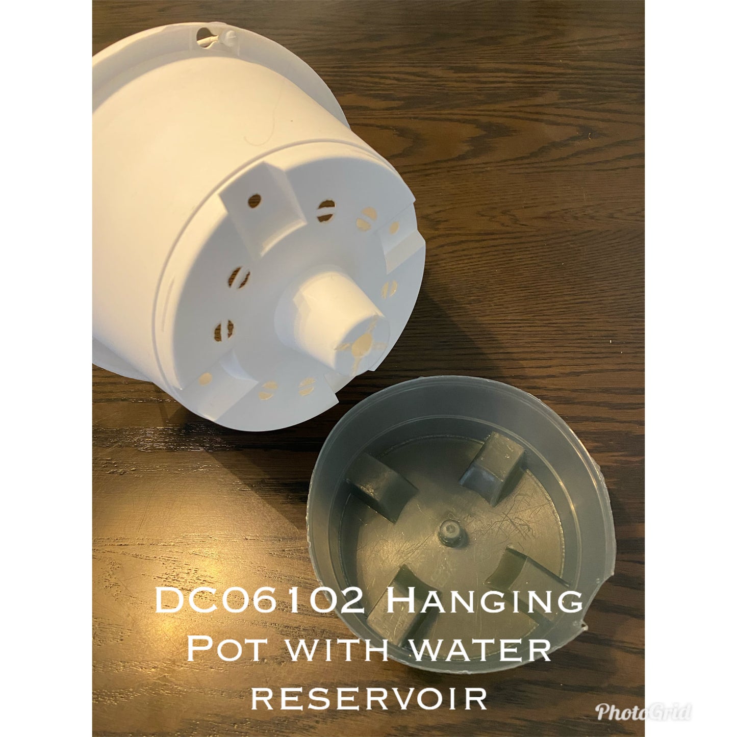 Plastic Hanging Pot with Water Reservoir